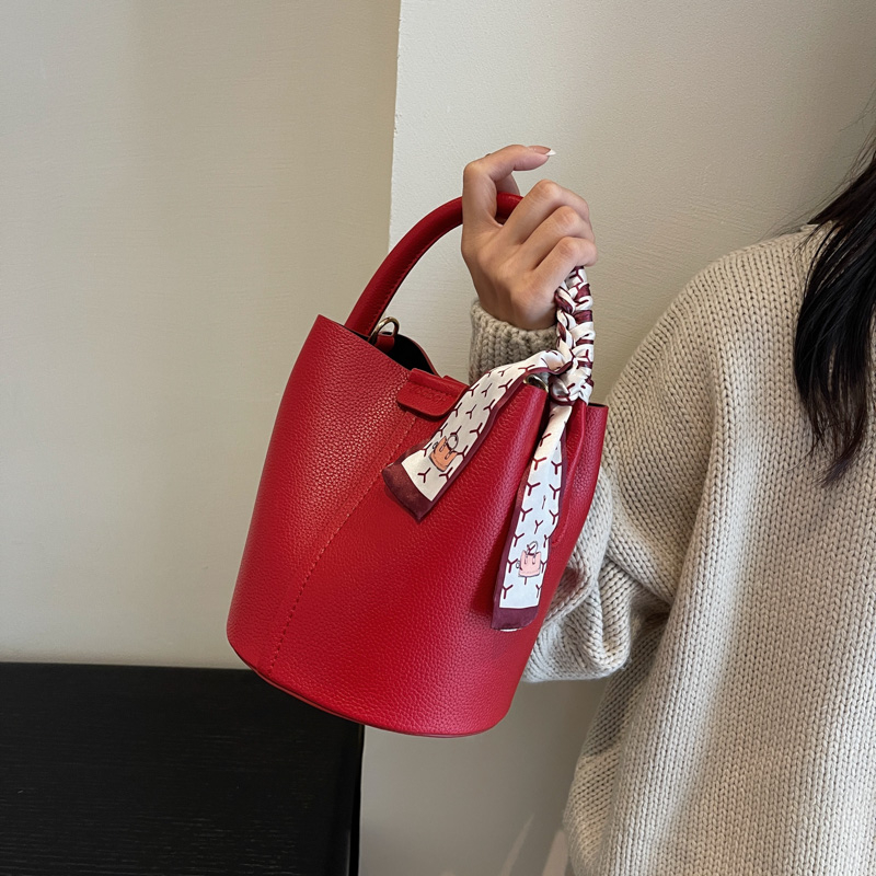 Red PU Bucket Shoulder and Cro - đánh giá và giá Luxury Bags For Women Sale