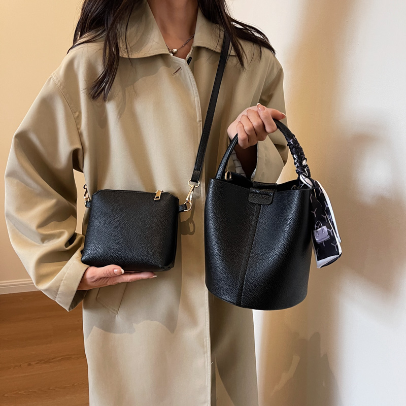 Red PU Bucket Shoulder and Cro - đánh giá và giá Luxury Bags For Women Sale