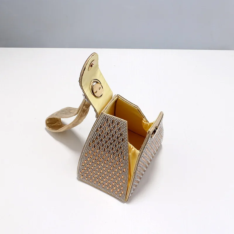 Rhinestones Luxury Evening Bag - đánh giá và giá Luxury Bags Pyramid